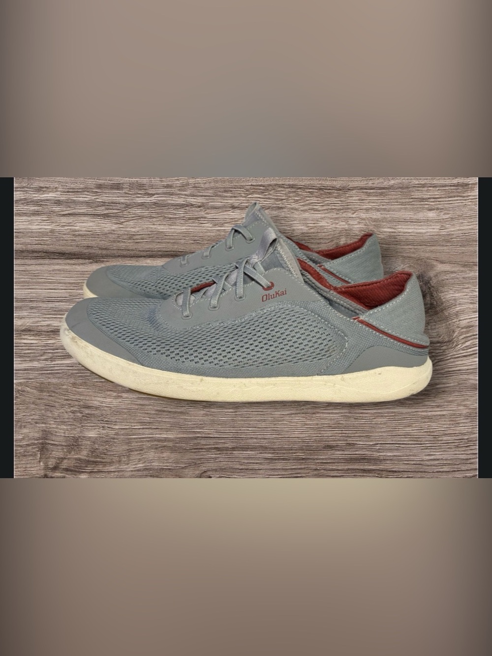 OluKai Moku Pae Shoes - Men's SZ 10 Gray